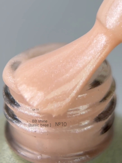 DA'23 COVER BASE BB #10, 14 ml - kamuflująca baza hybrydowa (mleczny beżowy nude z mikrobrokatem)