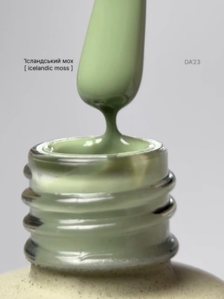 DA'23 GEL POLISH ‘ICELANDIC MOSS, 8 ml – lakier hybrydowy (jasna, chłodna zieleń)