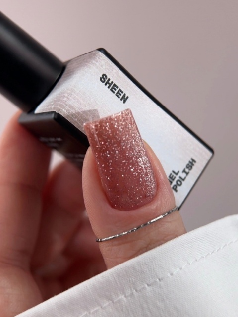 BIBLIOTEKA Cat Eye Gel Polish 28 Sheen, 10 ml - szampański złoty lakier hybrydowy z efektem „kociego oka"