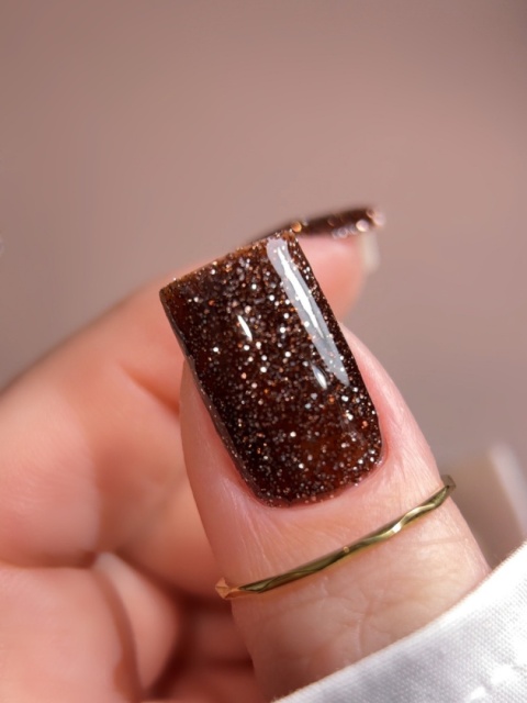 BIBLIOTEKA Flash Gel Polish 06 Bronze, 10 ml - brązowy lakier hybrydowy z efektem flash