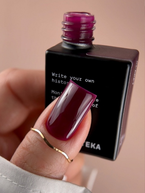BIBLIOTEKA Gel Polish 22 Claret, 10 ml - lakier hybrydowy (głębokie, śliwkowe bordo)