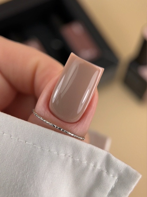 BIBLIOTEKA Gel Polish 34 Clay, 10 ml - lakier hybrydowy (ciepły beżowy)